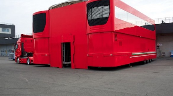 Formula 1 trailer Inside 1 Roadshow Trailers