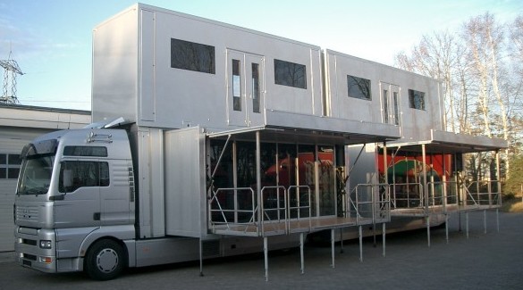  Roadshow Trailers